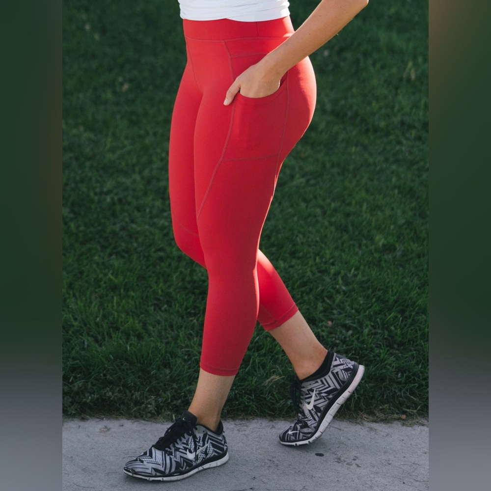 ZYIA ACTIVE POCKET LNT HI-RISE CAPRI Red Size‎ 14-16 Plus Women’s